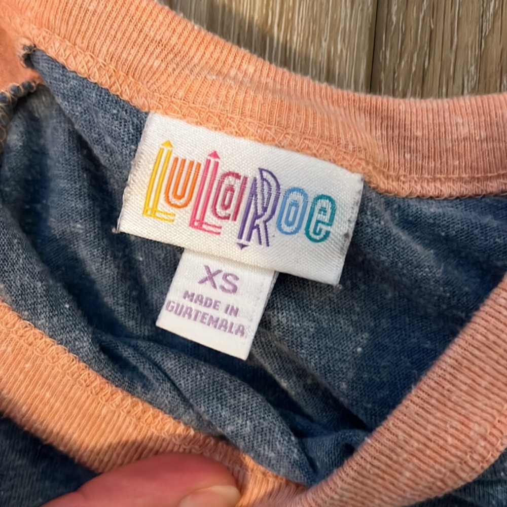 Lularoe Randy 3/4 sleeve - Picture 2 of 3